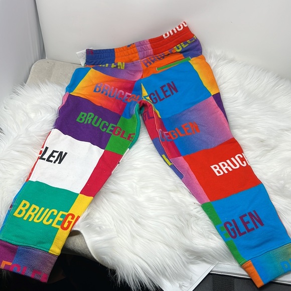 BRUCE GLEN BIG LOGO CROP JOGGERS SIZE 7 Measure 12” Waist X 19” inseam - Picture 8 of 9